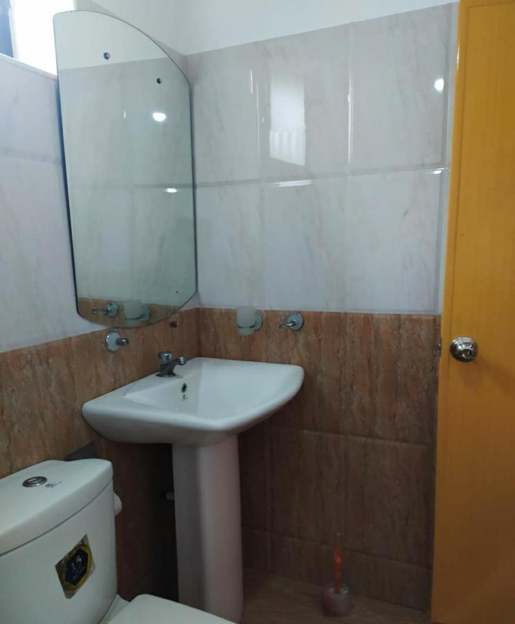River Side Holiday Inn Уелигама Екстериор снимка